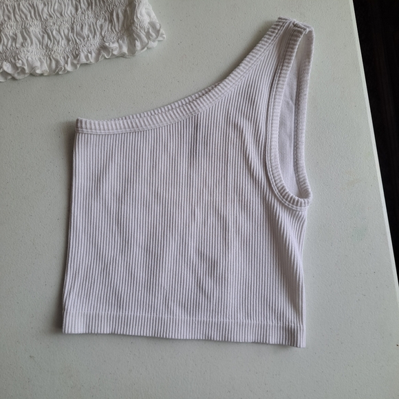 White 4 Tops Bundle - Picture 6 of 12